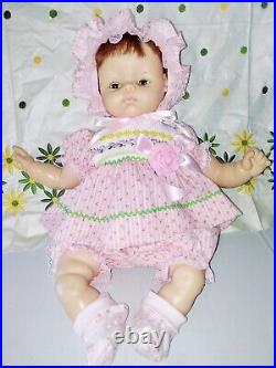 1961 Horsman 22 Jody Softee Doll Vintage Blue Eyes brunet Vinyl-Cloth baby doll