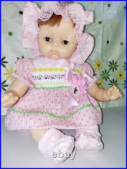 1961 Horsman 22 Jody Softee Doll Vintage Blue Eyes brunet Vinyl-Cloth baby doll