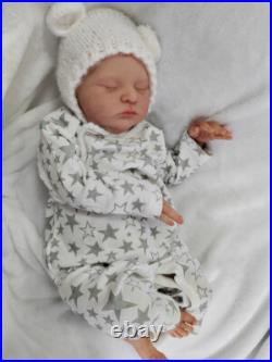 19 Realistic Reborn Baby Doll Handmade Weighted Newborn Girl Boy Laura Toy Gift