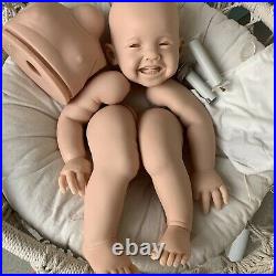 28 Inches Reborn Girl Baby Doll Lifelike Newborn Baby Vinyl Unpainted Unfinished