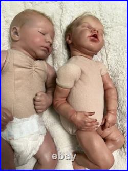 2 Realistic Baby Dolls (Boy And Girl)