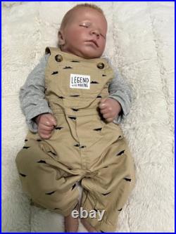 2 Realistic Baby Dolls (Boy And Girl)