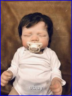 BRAND NEW 18 Inch Vinyl Reborn Baby Doll Light Complexion Brown Straight Hair