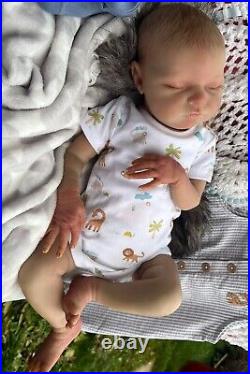 Beautiful SLEEPING Reborn baby doll