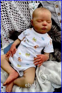 Beautiful SLEEPING Reborn baby doll