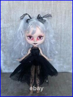ELVIRA my Ooak light custom Factory Blythe Zombie doll thedollyfairy UK