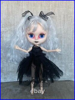 ELVIRA my Ooak light custom Factory Blythe Zombie doll thedollyfairy UK