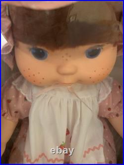 Exquisite Rare Quality NRFB Kenner Strawberry Shortcake Blow Kiss 1982 Excellent