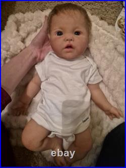 Handmade&Handpainted Reborn girl Doll Curly Brown Hair Soft Body with Accessorys