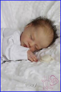 Highly Detailed Reborn Delilah Johnston Artful Babies Baby Girl Doll Iiora