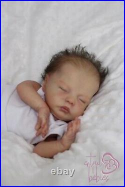 Highly Detailed Reborn Delilah Johnston Artful Babies Baby Girl Doll Iiora