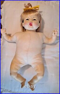 Ideal 18 Newborn Thumbelina 1983 Vinyl/Soft Body Baby Doll