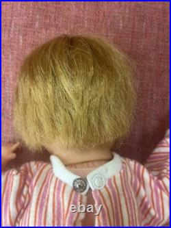 Ideal Toy TINY THUMBELINA 14 Doll With Case (non working)