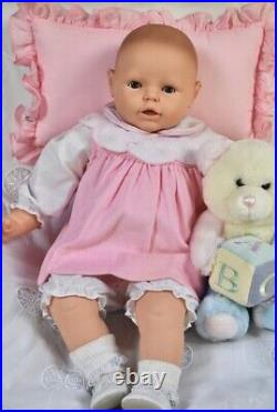 Large 26 Vintage Berjusa Baby Doll Reborn Toddler Doll Cloth Body Vinyl