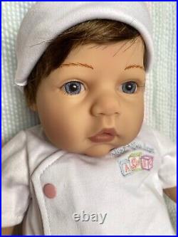 Lee Middleton Doll WEE WONDER By Reva Schick