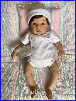 Lee Middleton Doll WEE WONDER By Reva Schick