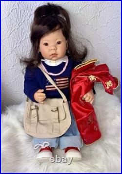 Lee Middleton Li Ying Comes Home 2005 Doll #662 22 Full Limbs Standing Toddler