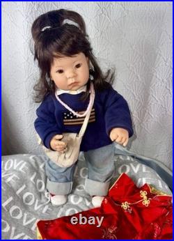 Lee Middleton Li Ying Comes Home 2005 Doll #662 22 Full Limbs Standing Toddler
