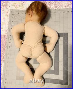 Liu-San cuddle reborn baby, sculpt by Adrie Stoete