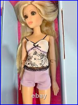 Lorifina Doll Hasbro 20 Inches Tall New In Box Long Blonde Hair Green Eyes