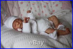 Luxe By Cassie Brace A Newborn Reborn Fake Baby Girl Doll Esme Luxe By Cassie Brace A Newborn Reborn Fake Baby Girl Doll Esme