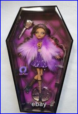 NEW Monster High Haunt Couture 10.5 inch Fashion Doll Clawdeen Wolf