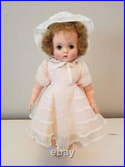 Rare Vintage Madame Alexander 1952 Rosebud Baby Doll 18 with Working Crier