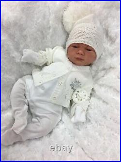 Reborn Doll Baby White Bobble Hat Outfit Magnetic Dummy A