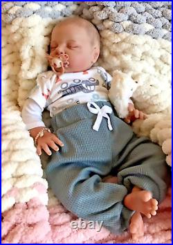 Reborn Dolls Cloth Belly Vinyl Limbs Heavy Realistic 20 Inches Baby Doll Gift