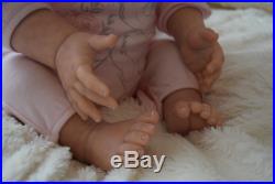 Reborn baby girl doll Lisa by Linde Scherer 22