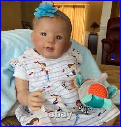 Reborn girl ABIGAIL SMILING Laura Tuzio Ross MR Blue eyes COA 20 Reborn girl ABIGAIL SMILING Laura Tuzio Ross MR Blue eyes COA 20
