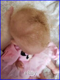 Saskia reborn baby doll very good condition, baby soft hair