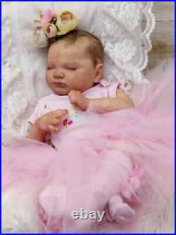 Studio-Doll Baby GIRL reborn Quinlyn by Bonnie Brown & Adrie Stoete 20 inch