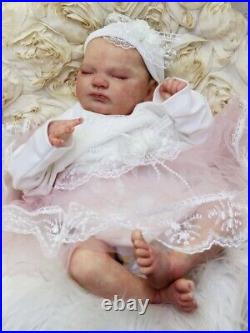 Studio-Doll Baby GIRL reborn Quinlyn by Bonnie Brown & Adrie Stoete 20 inch