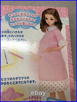 Takara Licca-chan Hello Aka-chan with key Baby notebook Hello baby