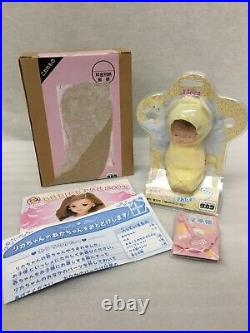 Takara Licca-chan Hello Aka-chan with key Baby notebook Hello baby