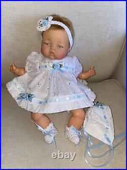 Tiny Thumbelina with2 NEW Outfits + Orig. Clothes+Case Ott-14