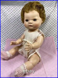 Vintage 1958 American Character Infant Toodles With Large Layette