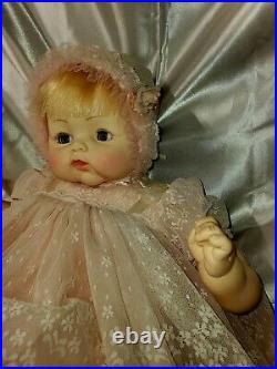 Vintage 1962 Madame Alexander KITTEN 18 Baby Doll in Original Tagged Outfit