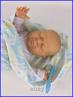 Vintage Berjusa Doll Sleeping Newborn Baby Vinyl Cloth Body 21 Spain 1984 80's Vintage Berjusa Doll Sleeping Newborn Baby Vinyl Cloth Body 21 Spain 1984 80's