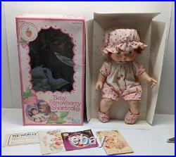 Vintage Box 1982 Baby Strawberry Shortcake Blow Kiss Blowkiss Kisses Doll Read