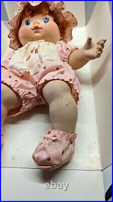 Vintage Box 1982 Baby Strawberry Shortcake Blow Kiss Blowkiss Kisses Doll Read