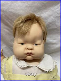 Vintage Vogue 17 Baby Dear Doll Eloise Wilkins 1960 RARE