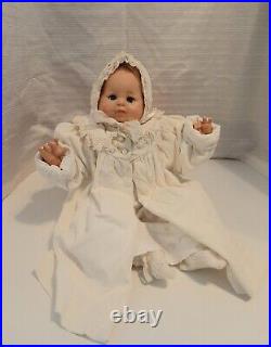 Vogue Baby Dear Doll Hugs Vintage 20 Tall V20