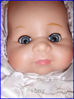 Vogue Baby Dear Doll Hugs Vintage 20 Tall V20