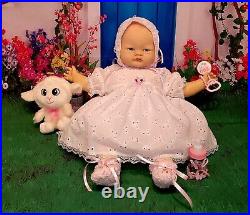 Welcome Home Baby Dear 18 Look ALike Doll & Cute Extras